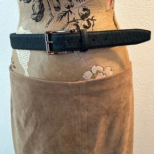 Michael Kors Navy& Black Women’s belt. Size 32